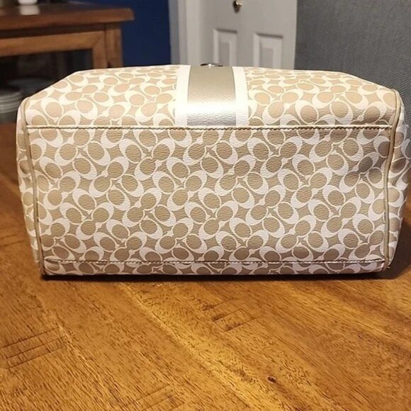 COACH CHELSEA HERITAGE IVORY TAN AND METALLIC GOLD - Picture 7 of 16